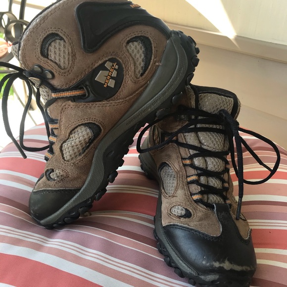 merrell youth hiking boots